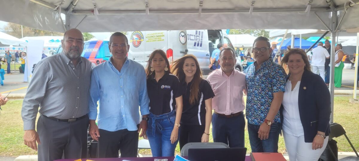 Humacao: Conexión Laboral Sureste ofrece asistencia directa en Feria de Servicios Gubernamentales, Fortaleza por Puerto Rico