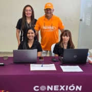 Personal laborando en actividad en Yabucoa.